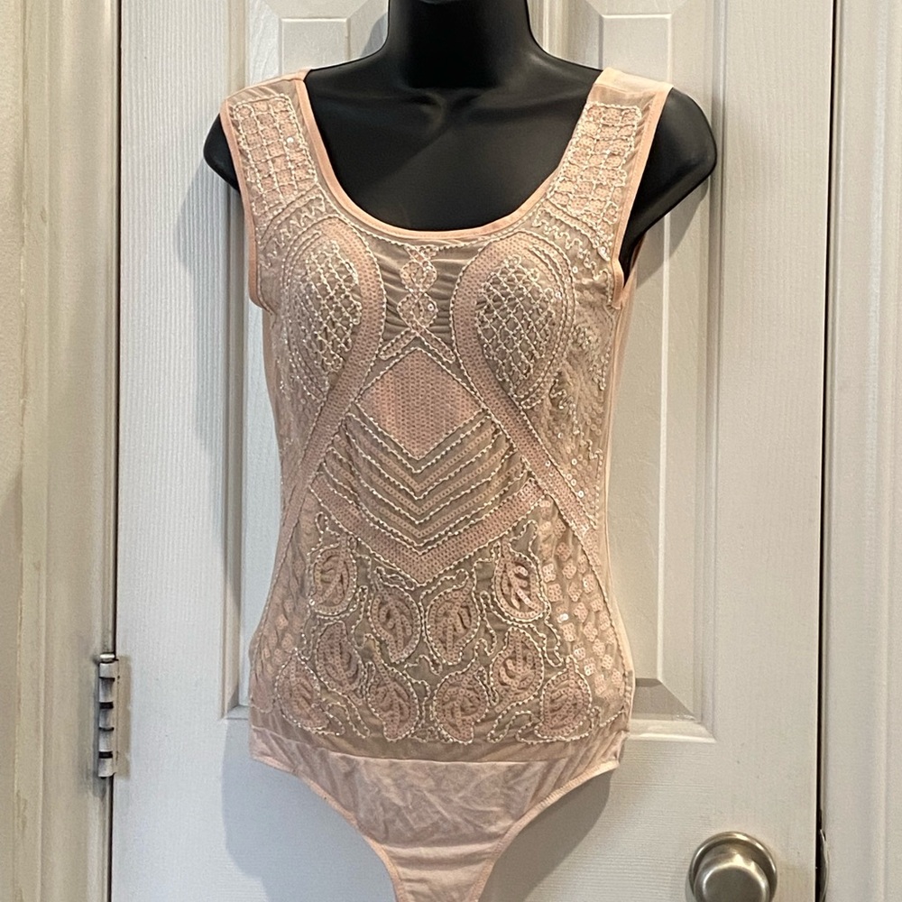 Elegant vintage Pink Lace Bodysuit S/M Sheer rhinestone detailed bodysuit